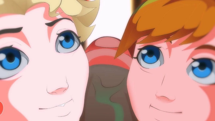 Elsa and Anna (LOOP)