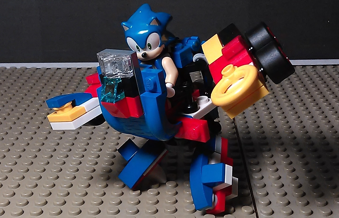 Sonic Mech Suit