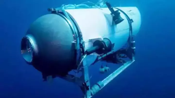 Submarine Ocean Titan Survival of Life