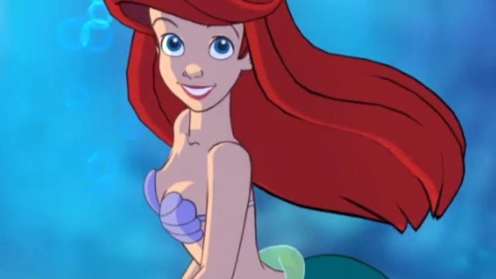 Ariel ~Sexxily~Swimming with her fish