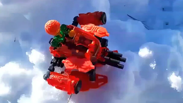 Pico Megabot Snowboarding