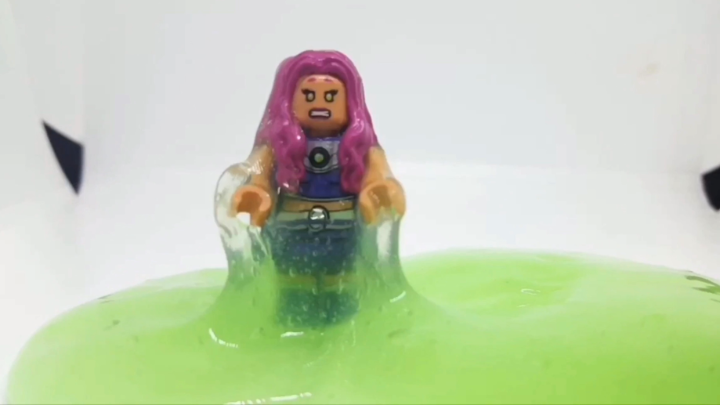 Lego Starfire stuck in slime