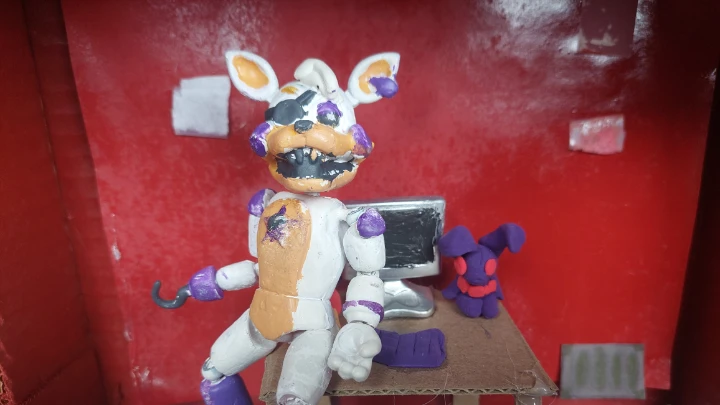 Showbiz Lolbit RUN and JUMPSCARE