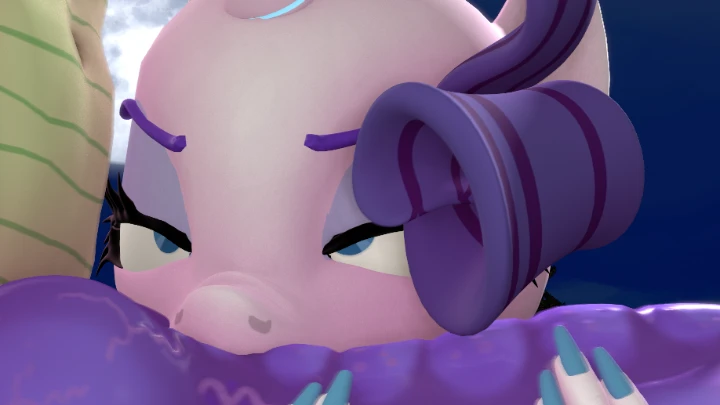 Rarity enjoying a dragon roll